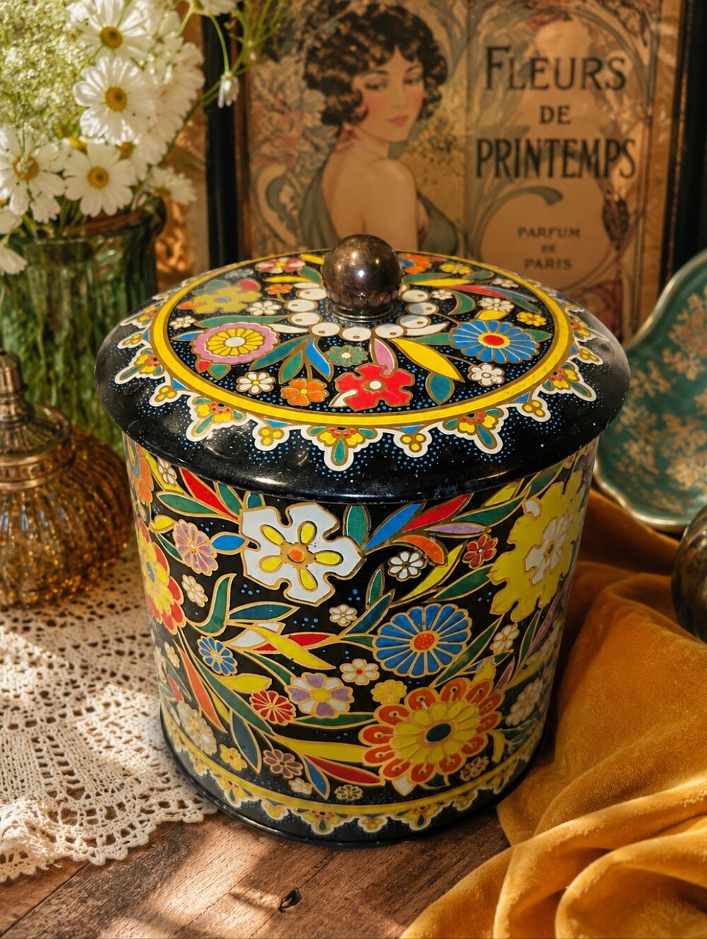 Vintage Daher Floral Tin Made in England – Retro Maximalist Decor
